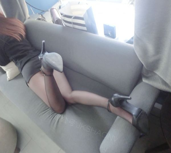 朝鲜大乳女奶水奶水吃奶_国产剧天堂在线