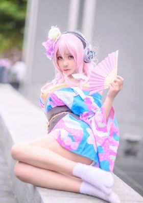 爱逼综合网_高清完整版免费在线观看